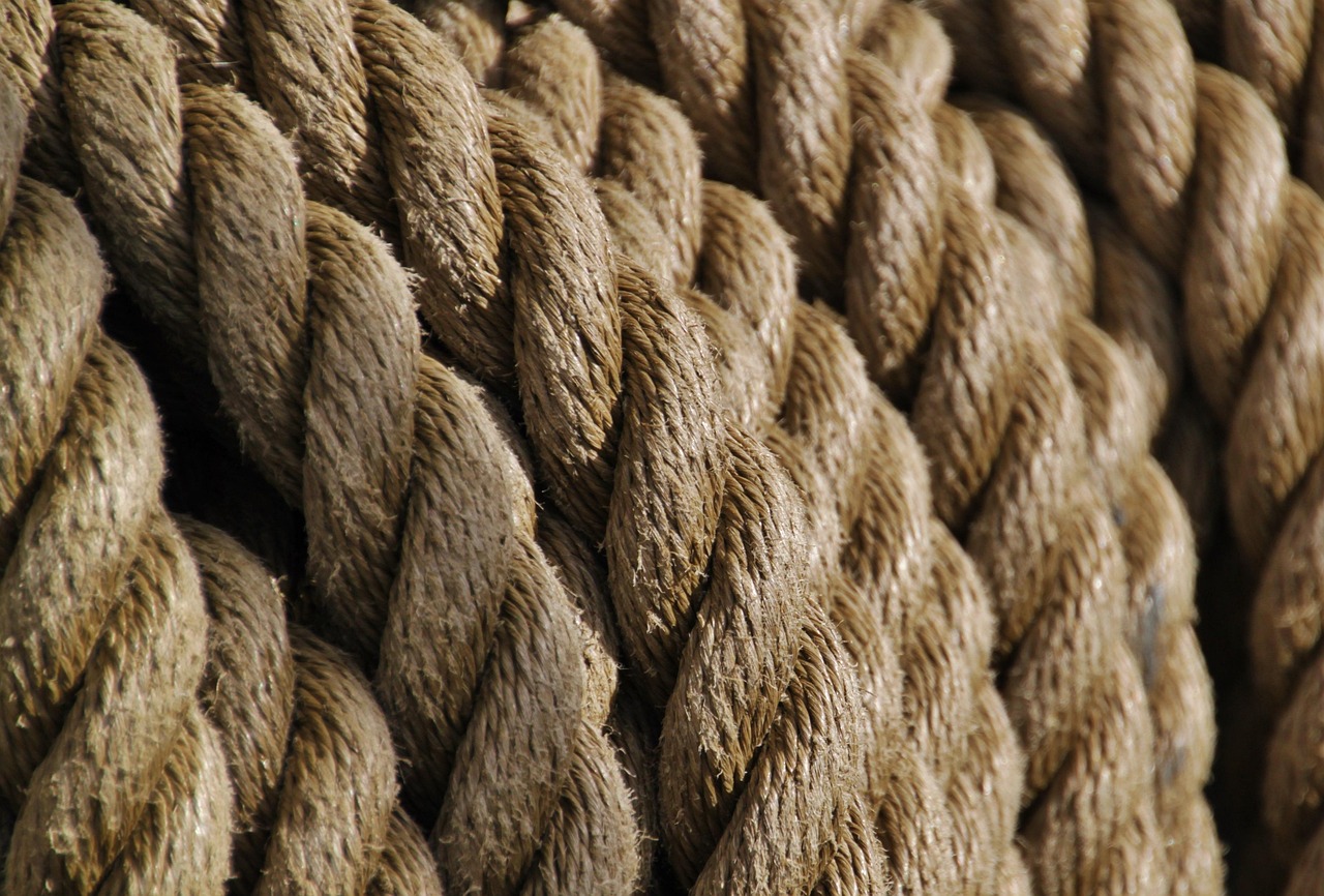 entdecken sie verschiedene befestigungsmethoden für sichere und effiziente verbindungen in industrie und handwerk.